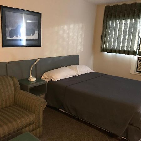 Plains Motor Inn Stettler Eksteriør billede
