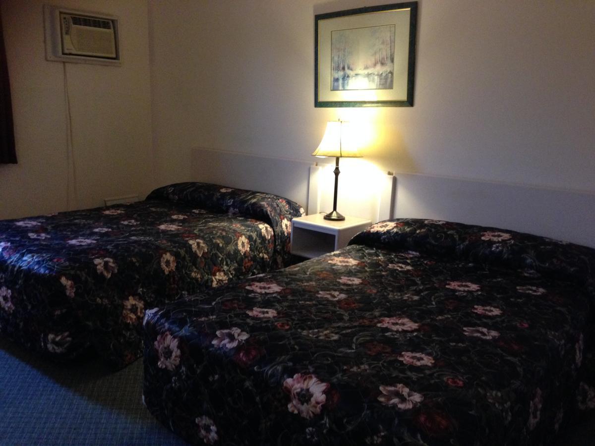 Plains Motor Inn Stettler Eksteriør billede